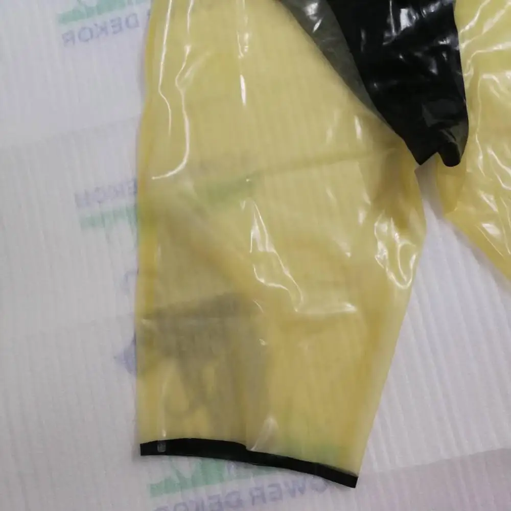 Черный латексный резиновый хипстерские трусы с контрастным красным поясом