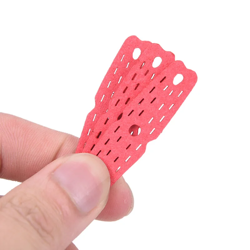 

20pcs Red Slingshot Pouches Cow Leather Outdoor Hunting Tools with Center Hole Hunting Catapults Slingshots Bow Accessories