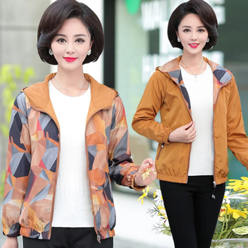 

Women Double-faced wear Printed Short Jacket 2020 new Fashion Spring Autumn Jacket Loose Hooded Plus size Middle-aged Outwear