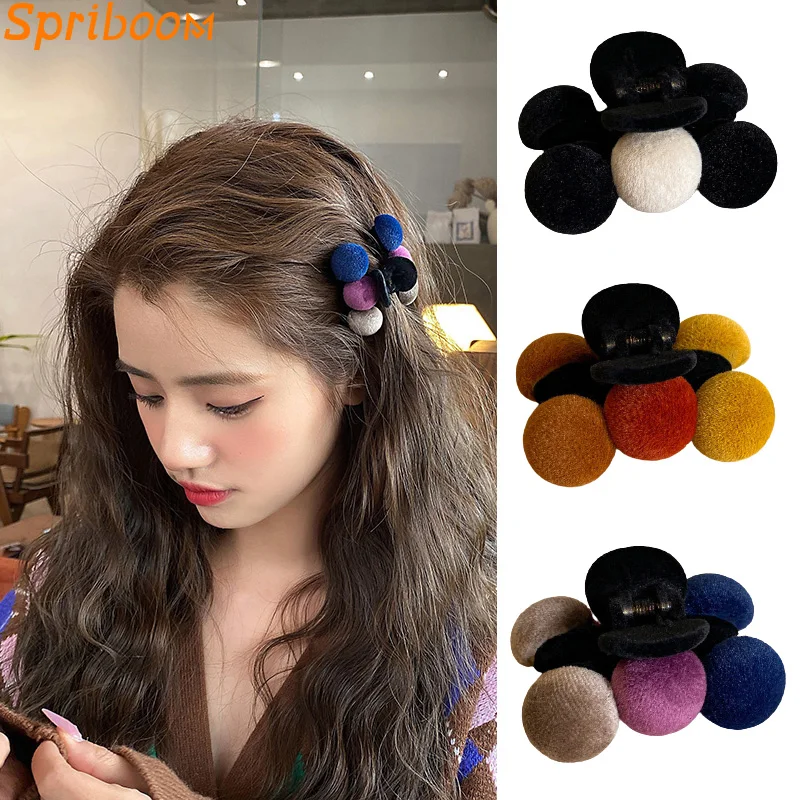 

3 Plush Balls Hair Claws for Women Cute Furry Hairpin Autumn Winter Color Korean Bath Bangs Top Clip Side Clips Hair Accessories