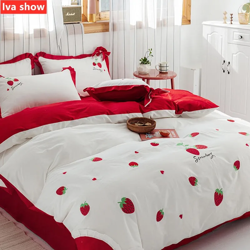 Комплект постельного белья с рисунком клубники/редиски красный комплект из