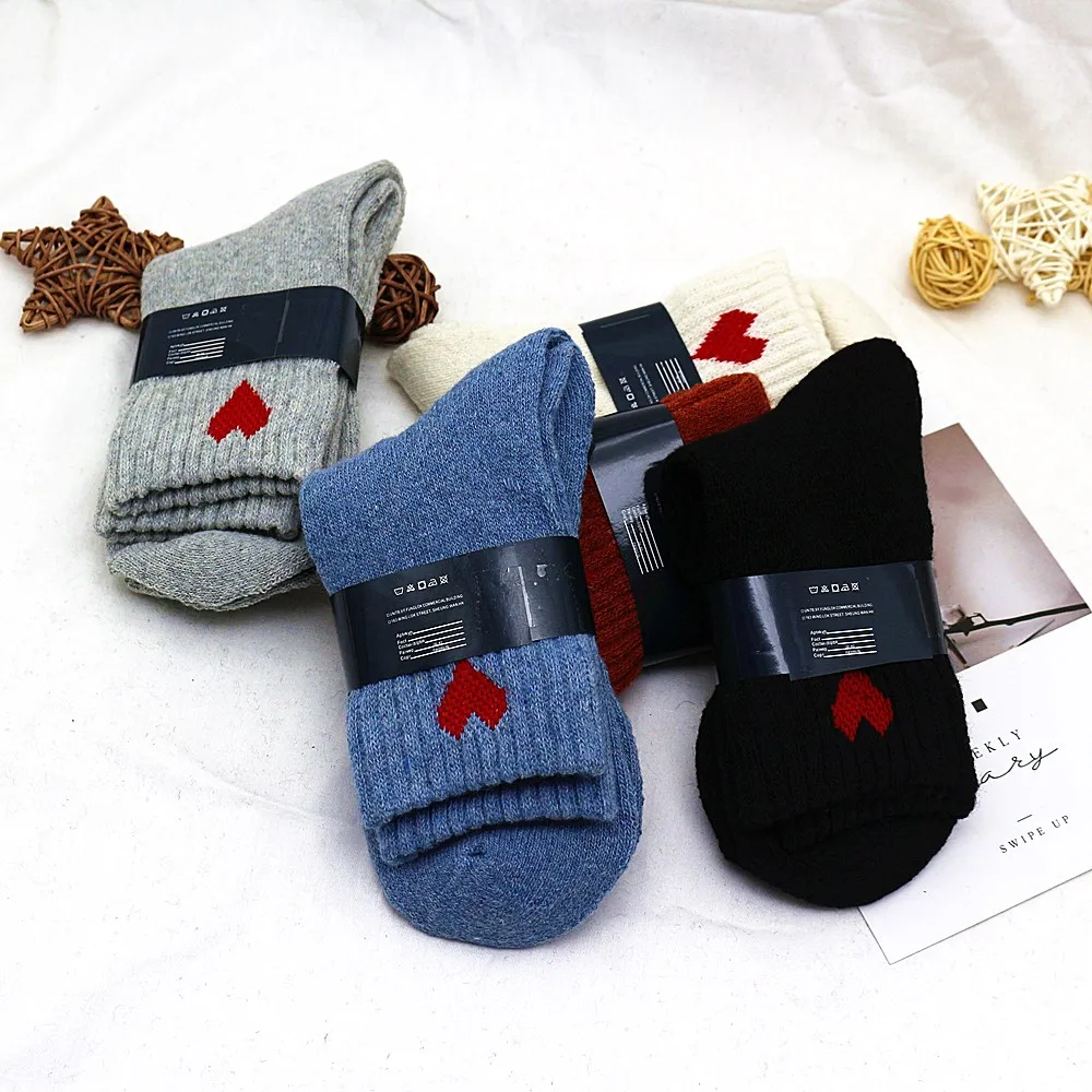 New Women's Winter Thickened Warm With Embroidery Heart-Shaped Retro Cashmere Casual Socks 5 Pair