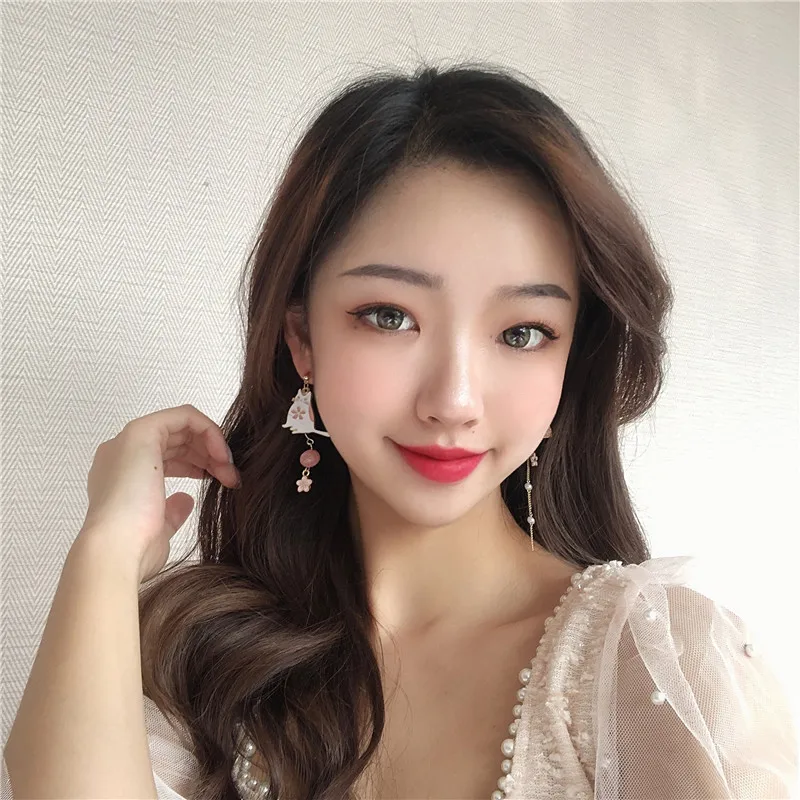 Новые асимметричные серьги с цветами и бахромой модные ювелирные украшения для