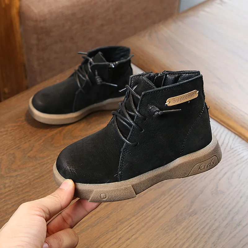 Детские осенние замшевые ботинки для маленьких девочек цвет черный коричневый