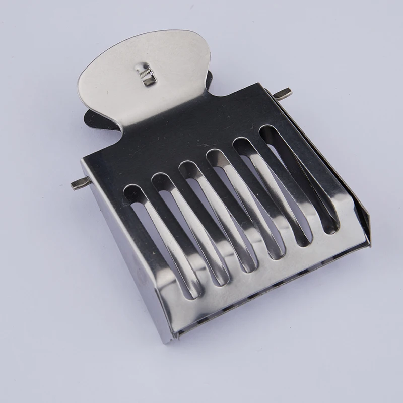 

1 Pcs Bee Queen Catcher Clip Stainless Steel Cage Beekeeping Equipment Tool Beekeeper Equip Isolation Room