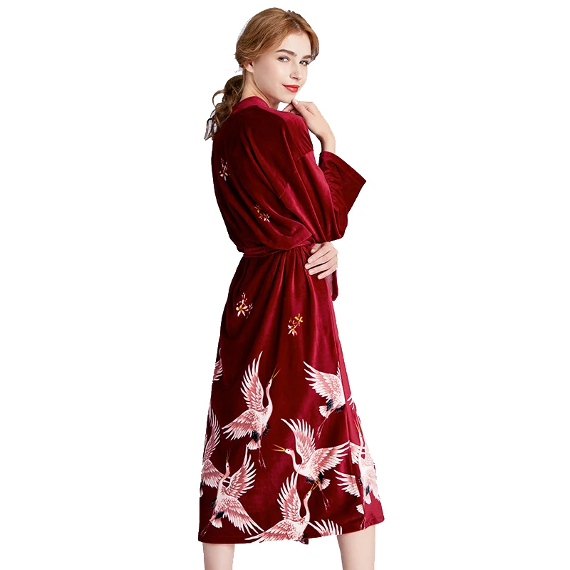 Халат женский зимний с принтом журавлей и длинным рукавом | Женская одежда