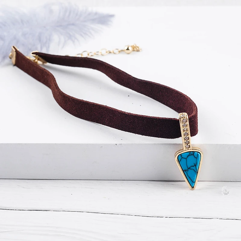 Женское колье чокер с треугольником и искусственным камнем|Колье| |