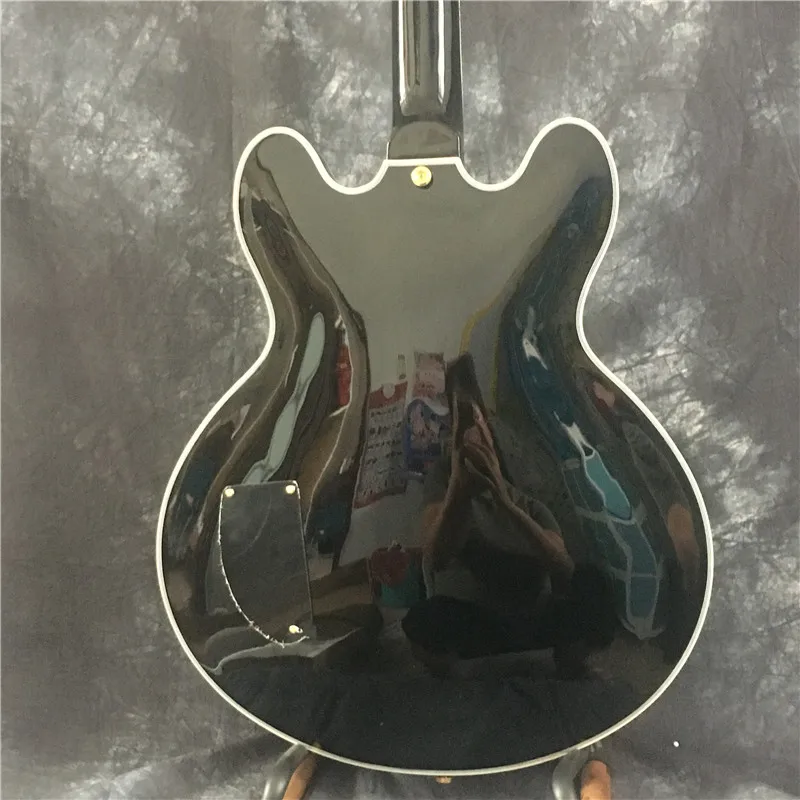 

Factory custom 6-string hollow body black electric jazz guitar, real picture shooting, rosewood fingerboard musica