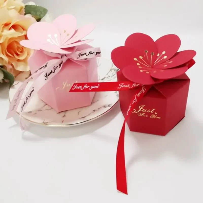 Pembe Petal çikolata şeker kutuları karton kutu evlilik davetiyesi kutusu dekorasyon kağıdı hediye kutusu ambalaj olay parti malzemeleri