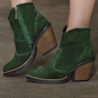 Ботинки в байкерском стиле с заклепками ретро женские кожаные ботильоны