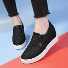 Женские сетчатые кроссовки, легкие, белые, черные, дышащие, на скрытой танкетке, для лета, 2021
