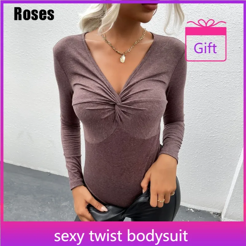 

Женское облегающее боди с V-образным вырезом и длинным рукавом