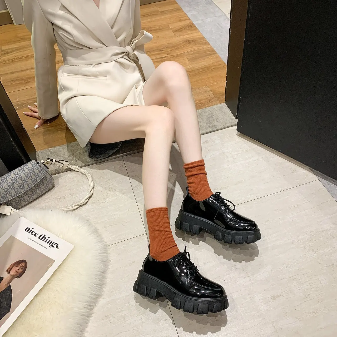 

Women Black Platform Shoes 2021 New Fashion British Style Female Lace Up Round Toe Leather Flats Ladies Casual Oxford Shoe