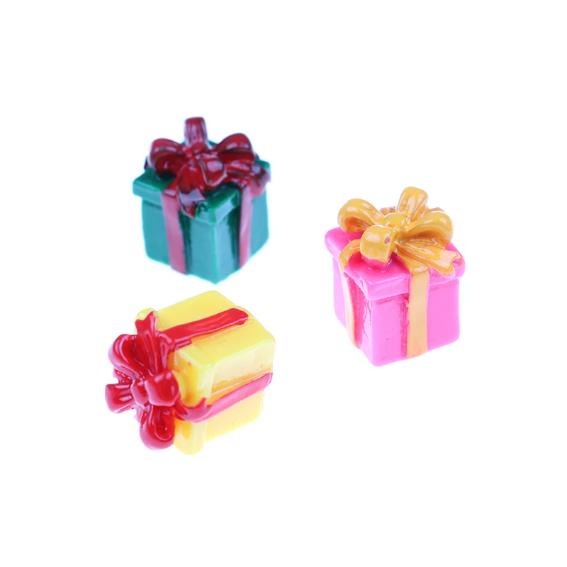 

6PCS Fairy Garden Figurines Cartoon Doll Ornaments Miniature Christmas Resin Gift Box Candy Terrarium Accessories