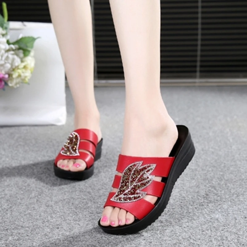 Сандалии женские из кожи модные пляжные повседневные шлепанцы с открытым носком