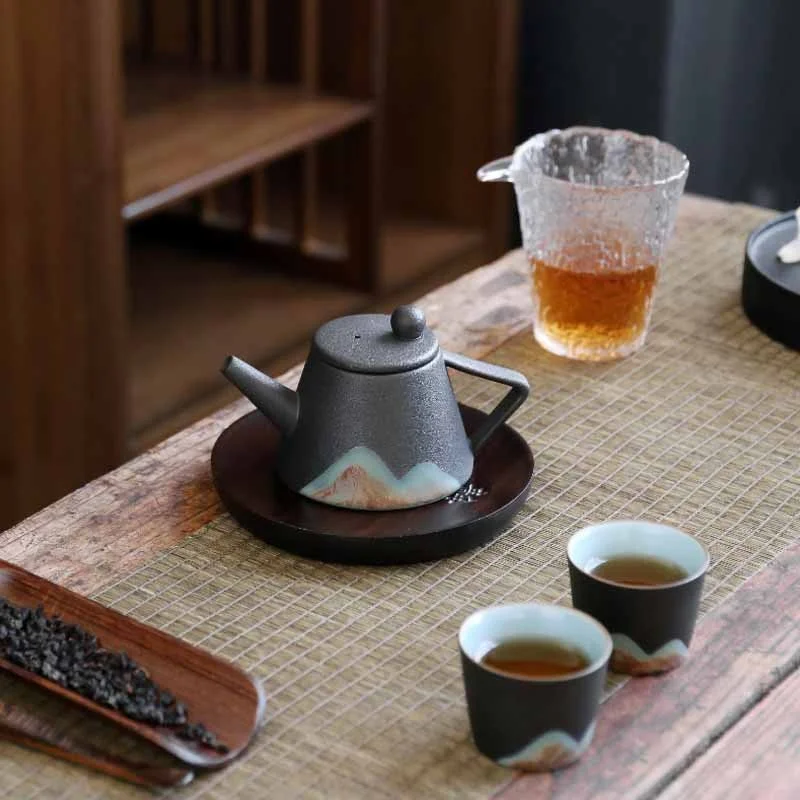 Горный чайник в японском стиле цветной керамический с глянцевым покрытием