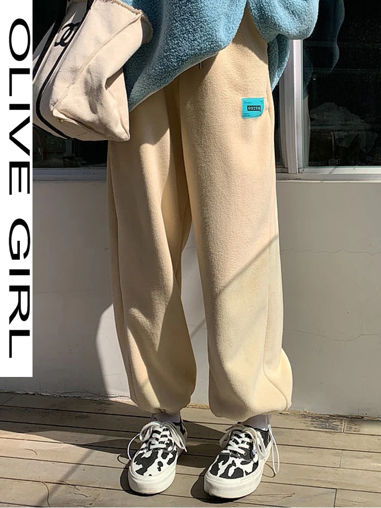 

Thick Fleece Sweatpants Joggers For Women Winter 2021 Warm Beam Feet Pants Velvet High Waist Straight Trousers Sport Harem Pants