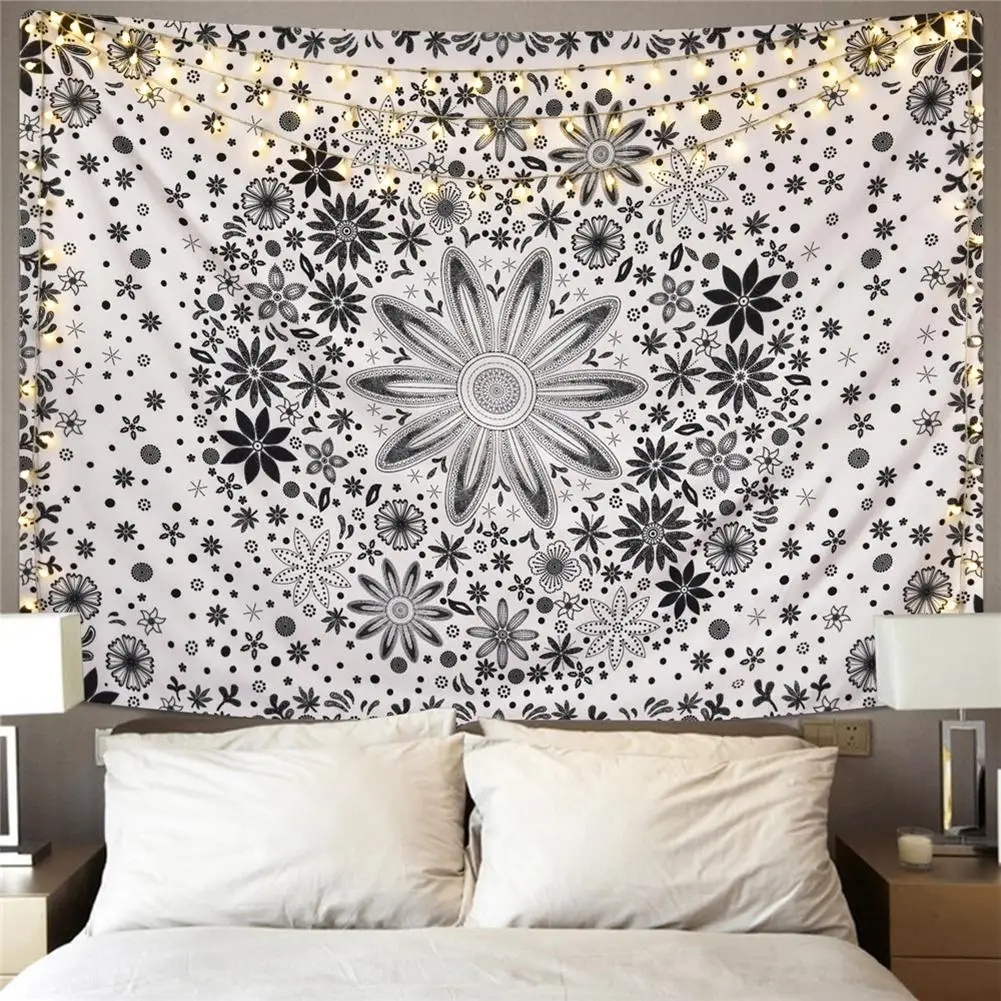 

Portable Bohemia Mandala Tapestry Simple Texture and Retro Appearance Durable Polyester Tablecloths Picnic Mats Home Decor