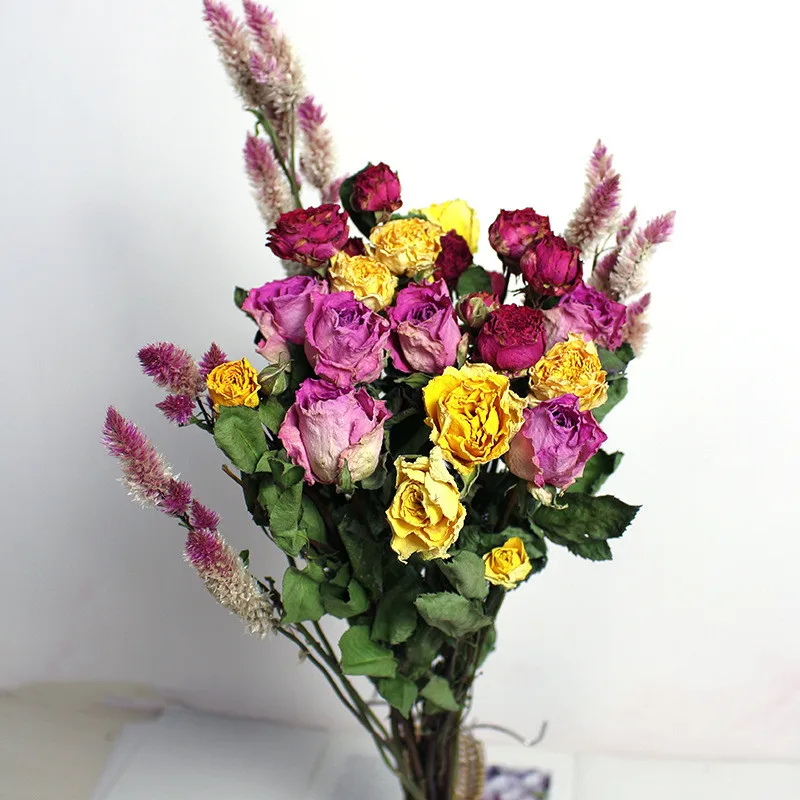 

Natural Real Rose Dried Flower Bubble Eucalyptus Leaf Gypsophila Mixed Matched Light Luxury Bouquet Christmas Valentine's Gift