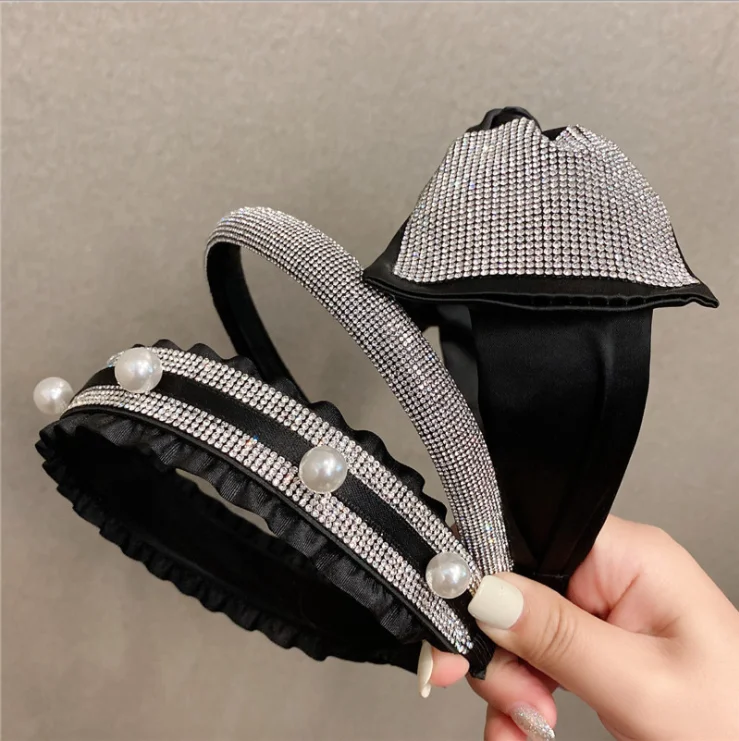 

Women hairbands Black Fashion Shaped Bowknot Flash Diamond Hair Hoop Temperament Pearl Hair Hoop