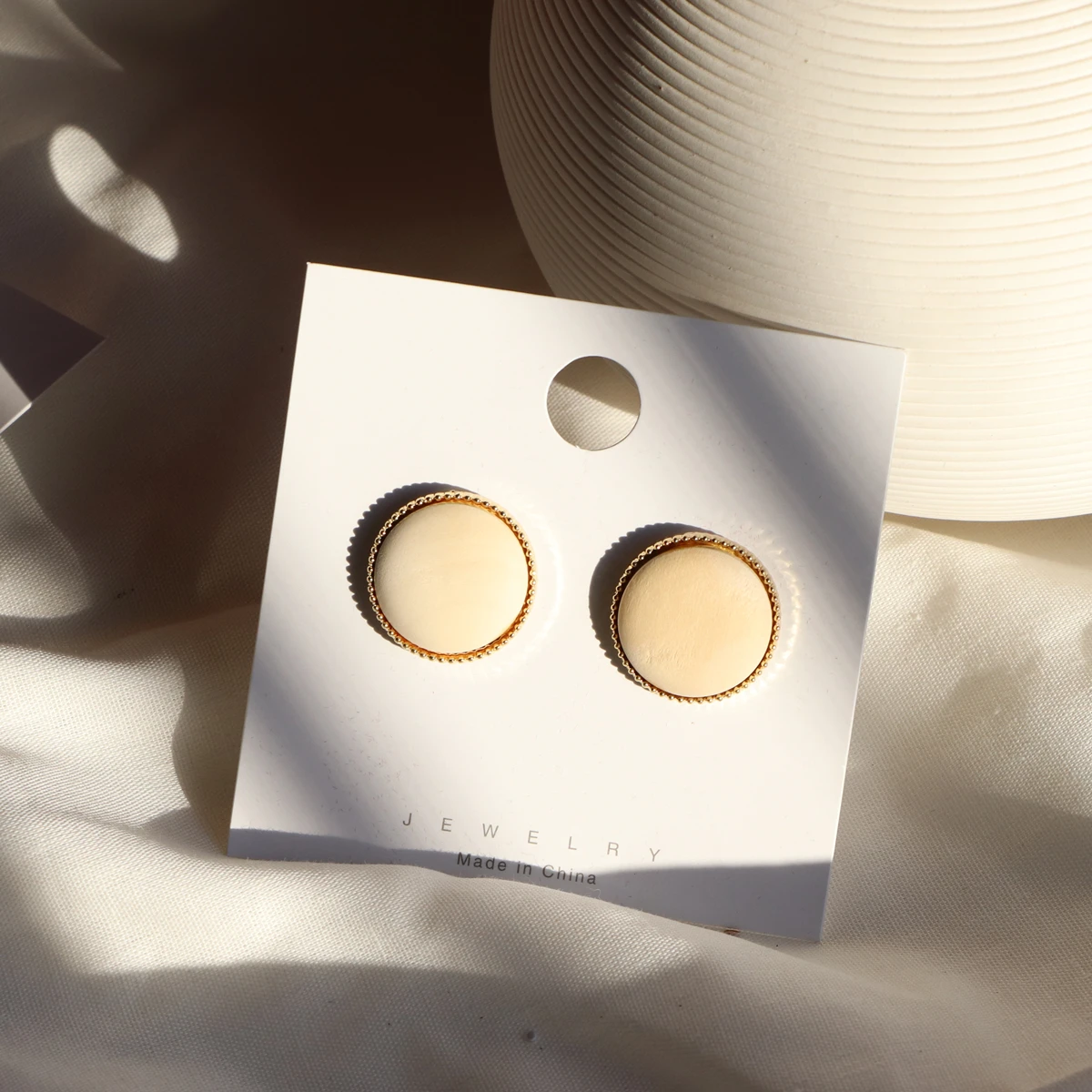 Женские металлические серьги-гвоздики AOMU в стиле ретро геометрический дизайн