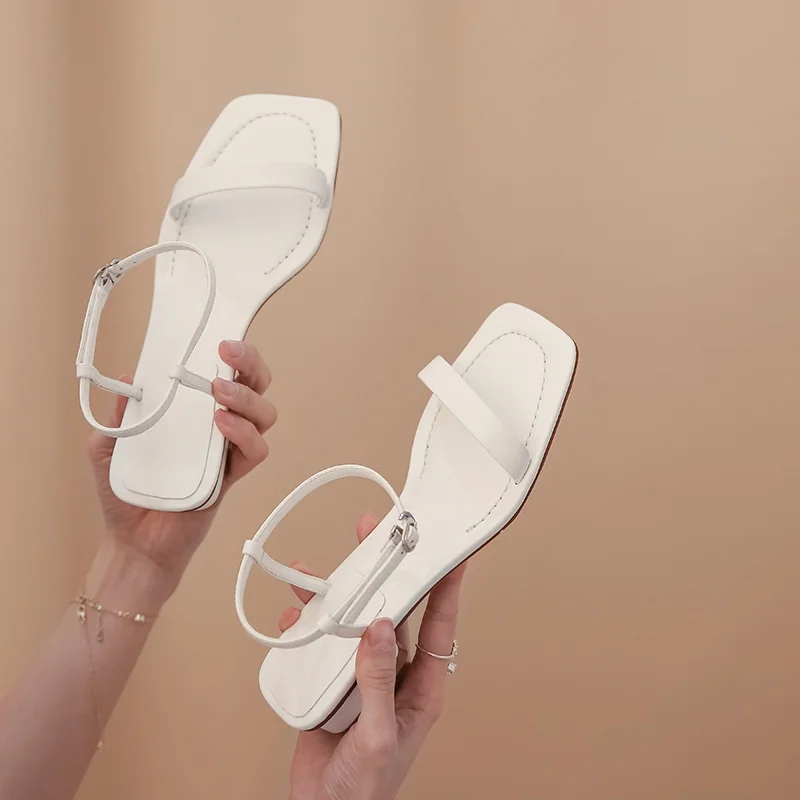 

New Sexy Women Low Heels Sandals Fashion Black White Shoes Woman Comfortable Quality Genuine Leather Summer Sandals Pumps 34-42