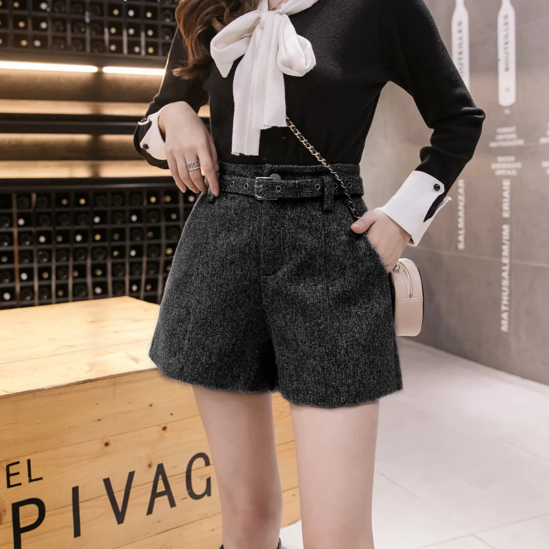 

Limiguyue Autumn Winter High Waist Wide Leg Woolen Shorts Women Korean Style Outerwear Boots Mini Shorts With Belt Femme K574