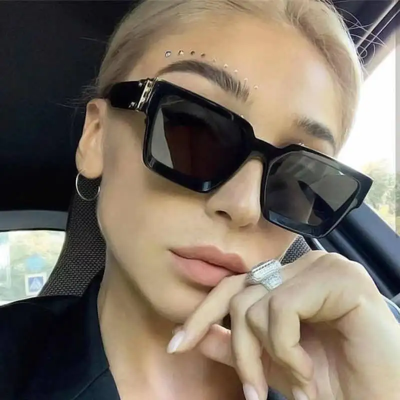 

Fashion Explosion Big Frame Retro Anti-radiation Sunglasses New Female Net Red Square Sunglasses Fashion Wide-sided Sunglasses