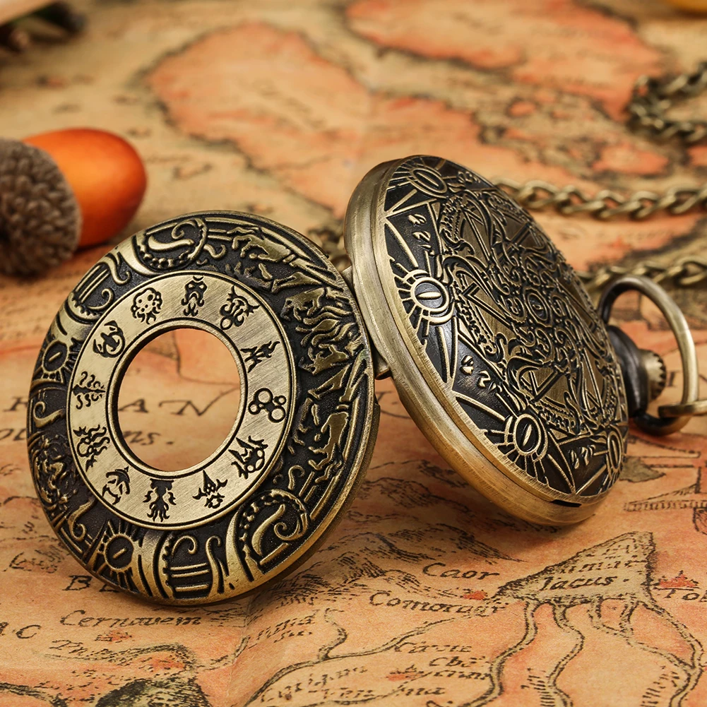 Vintage Pocket Watch Bronze Hollow Gear Engraving Pattern Quartz Pocket Watch Necklace Pendant Clock Chain Men Women Gift