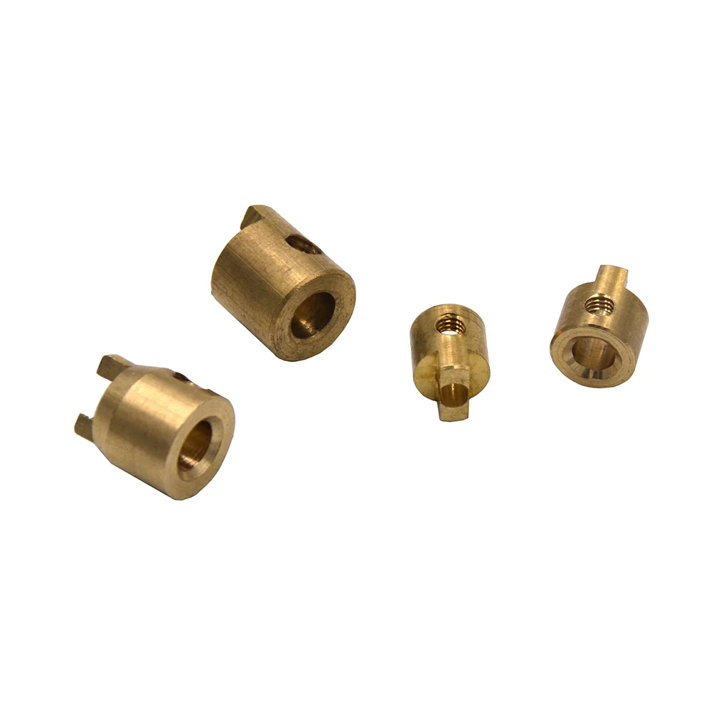 модель лодки из латуни и меди