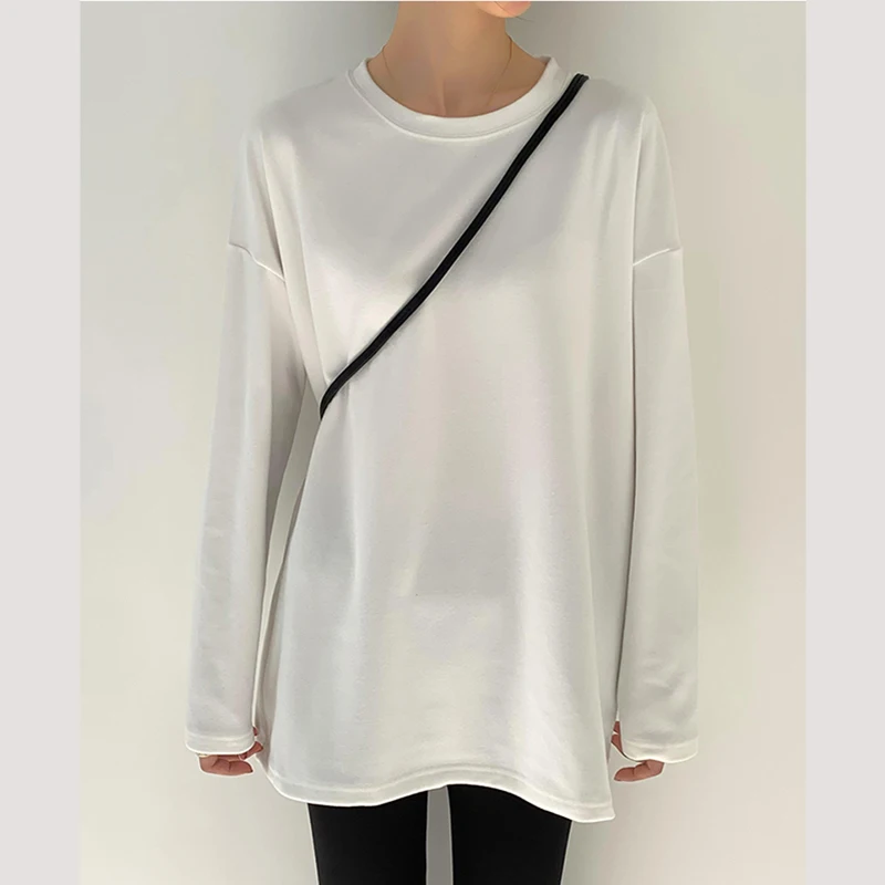 

Cotton T-shirt Women Korean Fashion Loose Black White Long Sleeve O-neck Solid Streetware Tops For Woman Autumn New Female Tees