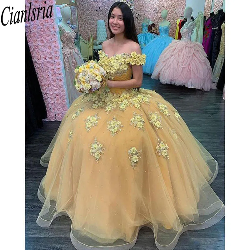 

Роскошное кружевное вышитое бисером платье Quinceanera для выпускного вечера с цветами ручной работы Тюлевое вечернее милое платье 16