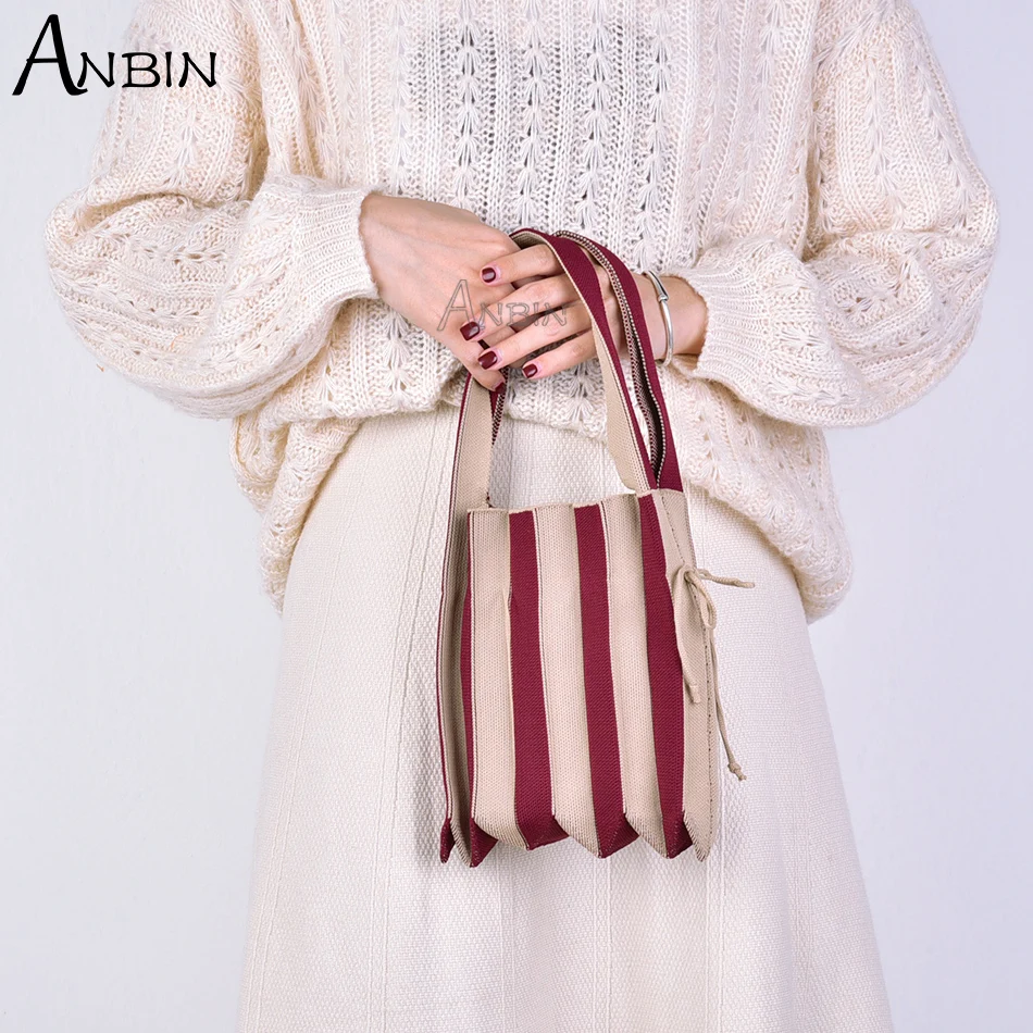 Women's Pleated Panelled Knitting Shoulder Bag Well-Designed Shopping Bag For Women Simple Ladies Fa