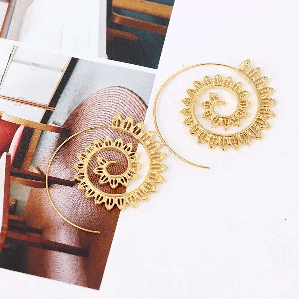 Спиральная перфорированная Подвеска Серьги Ms. Punk оборудование золото и круглый