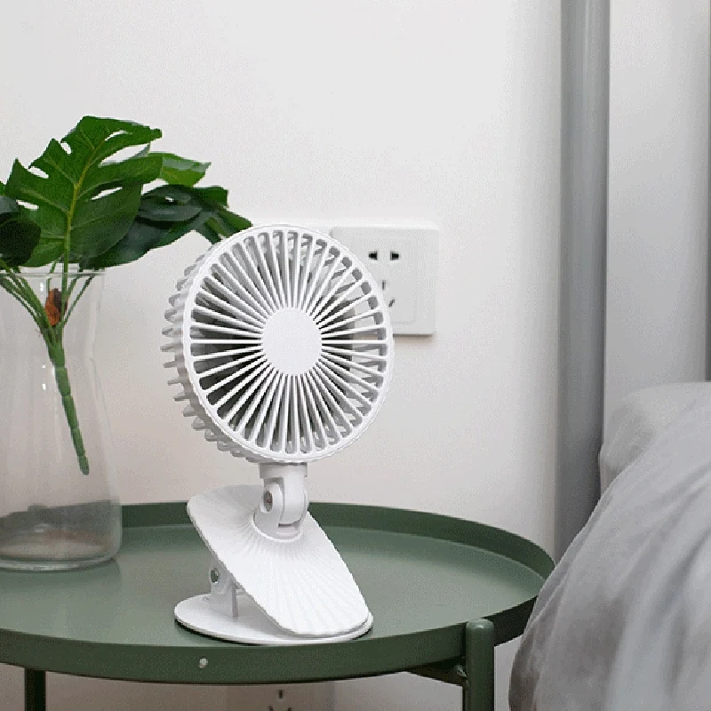 

Desktop Clip-on Fan 360 Degree 3 Speed Rechargeable Air Fan USB Charging Cooling 2000MAh Fan Outdoor Tool