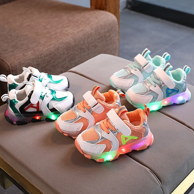 

Fashion Children Shoes For Boys Girls LED Light Shoes Sneakers Shoes Air Mesh Breathtable Anti-Slippery Sports Shoes For Kids