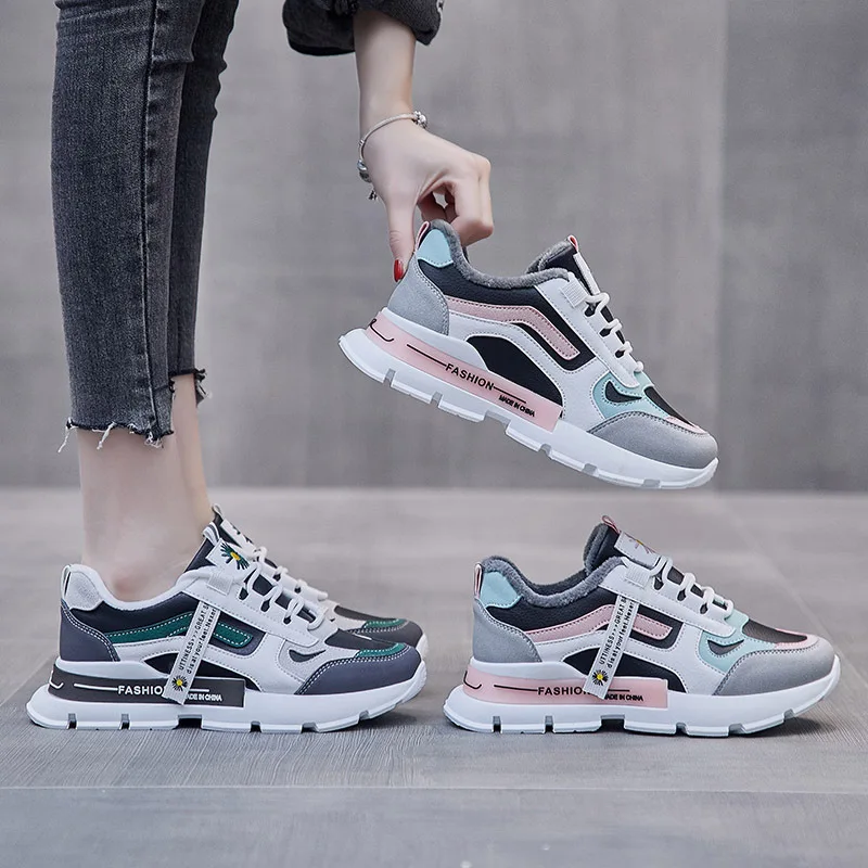 

2022 New Korean version plus velvet old women's shoes casual fashion all-match warm sports shoes women running shoes