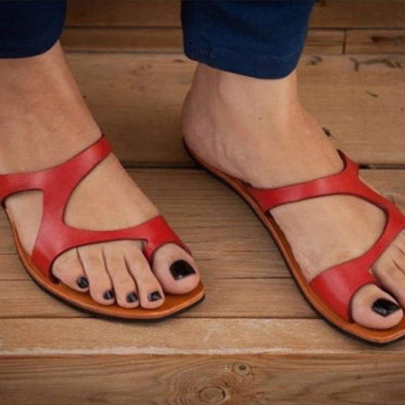 

2021 Summer New Women Casual PU Leather Cover Toe SANDALS BEACH SHOES Non Slip Comfortable Soft Bottom Hot Slippers 5KE246