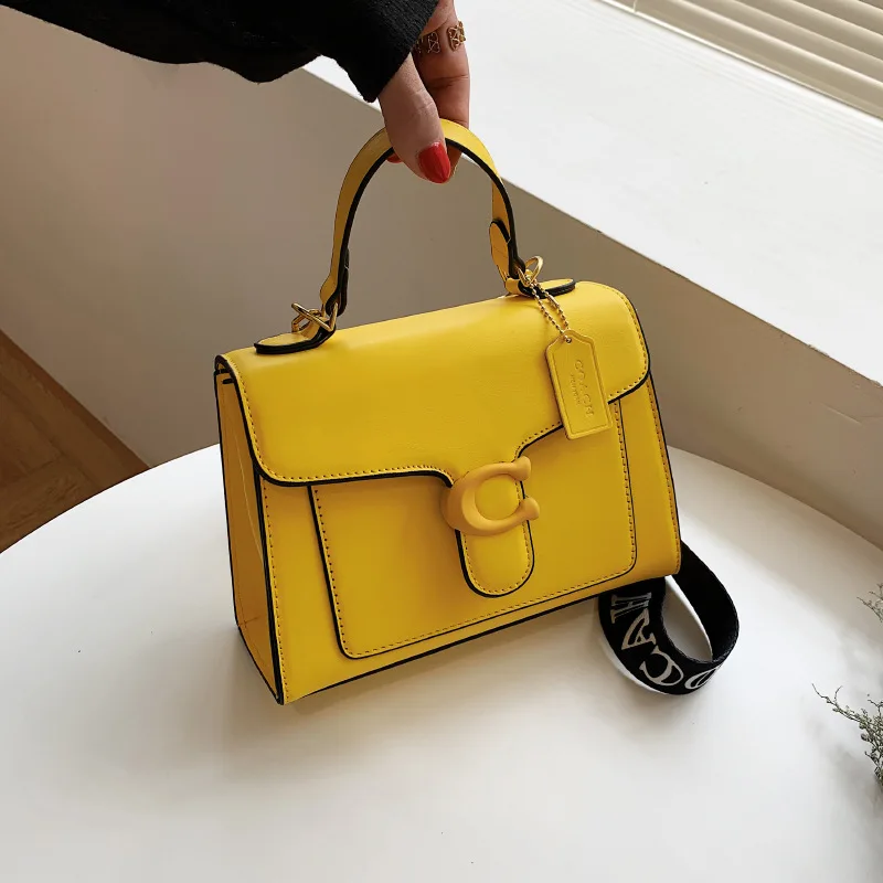 

New Woman Shoulder Bag Fashionable Simple Chain Messenger Bag High Quality Luxury Designer Handbag 2021 New Female Underarm Bag