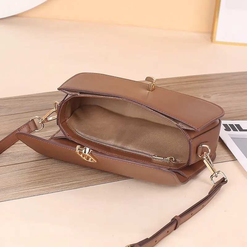 

Small design women's bag 2020 new leather fashion versatile cross saddle bag net red retro one shoulder underarm bag