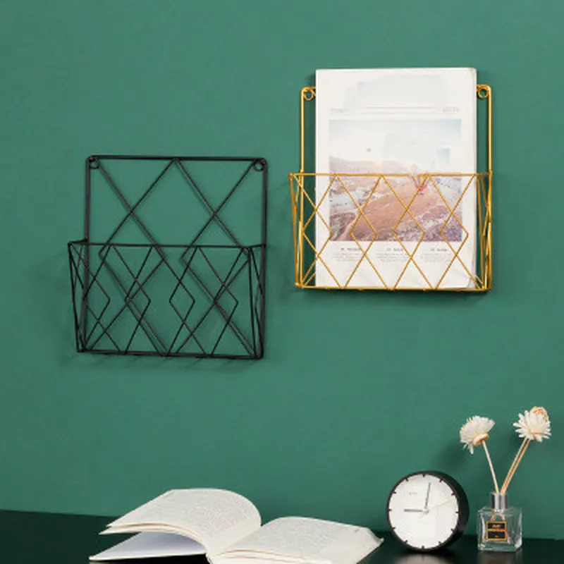 

Iron Simple Press Newspaper Sundries Storage Basket Wall Decoration Shelf Rack