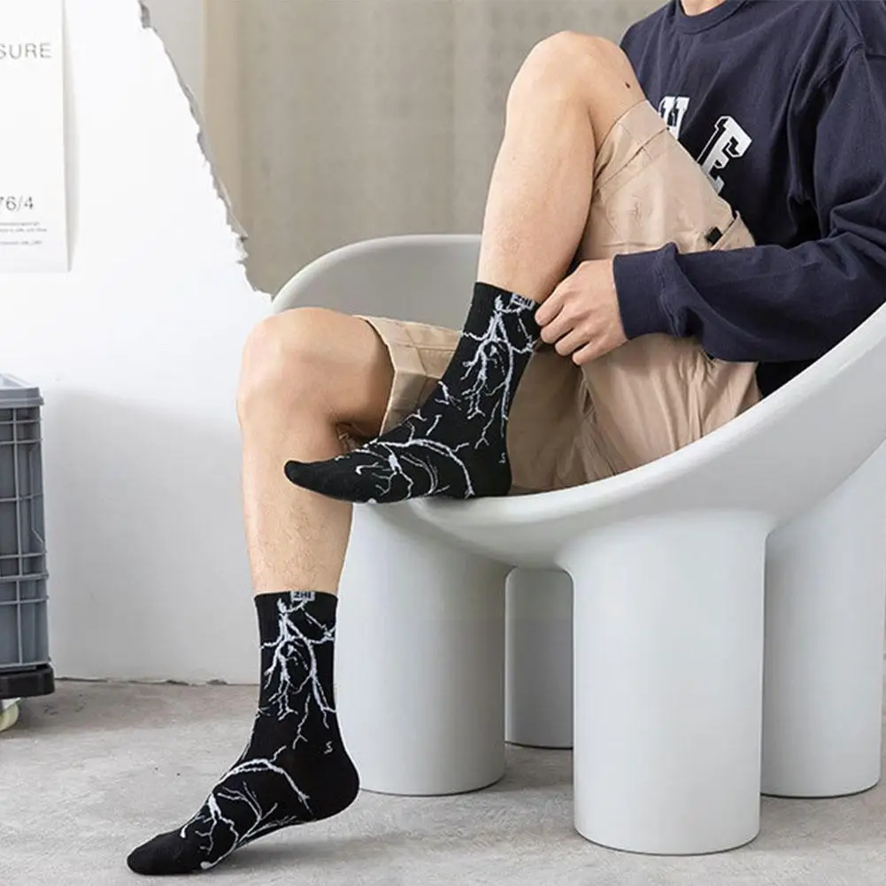 

2021 New Socks Street Trend High-top Socks Men And Women Socks Calcetines Basketball Cotton Socks Color Men Skateboard T8j1