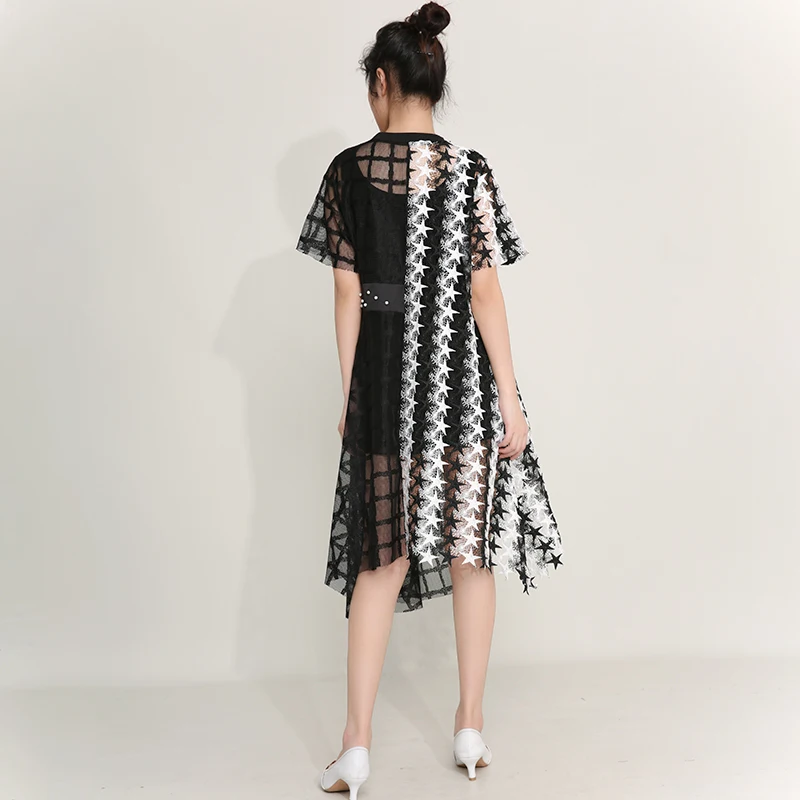 Женское свободное платье EAM черное асимметричное с круглым вырезом и коротким