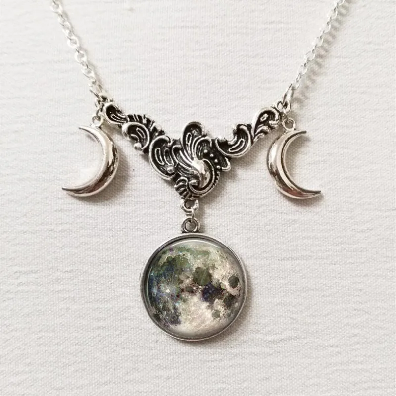 

Fashion Triple Moon Goddess Witchcraft Symbolic Crescent Crystal Glass Pendant Necklace Handmade Ladies Jewelry Gift