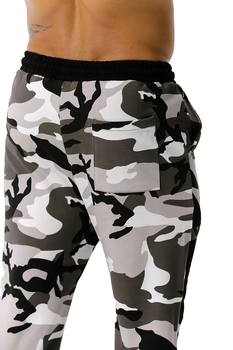

2021 new men's stitching camouflage casual trousers outdoor sports pants fitness pants football training pants