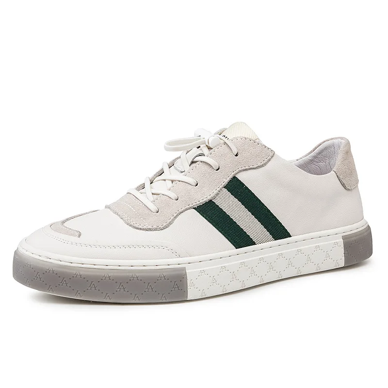 

2021 new men's white shoes summer casual shoes Korean version of young fashion Joker fashion shoes hiking shoes.
