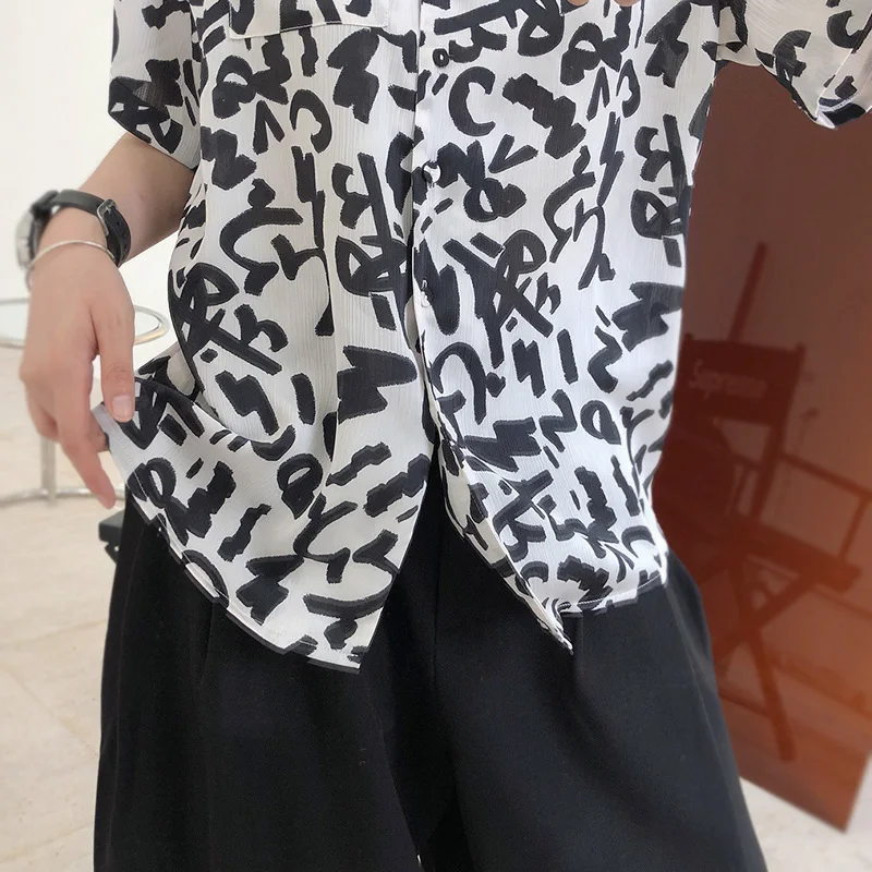 

Japan Stylish Casual Women Blouses Graffiti Printing Blouse Streetwear Turn Down Collar Short Sleeve Loose Shirt Blusas Mujer