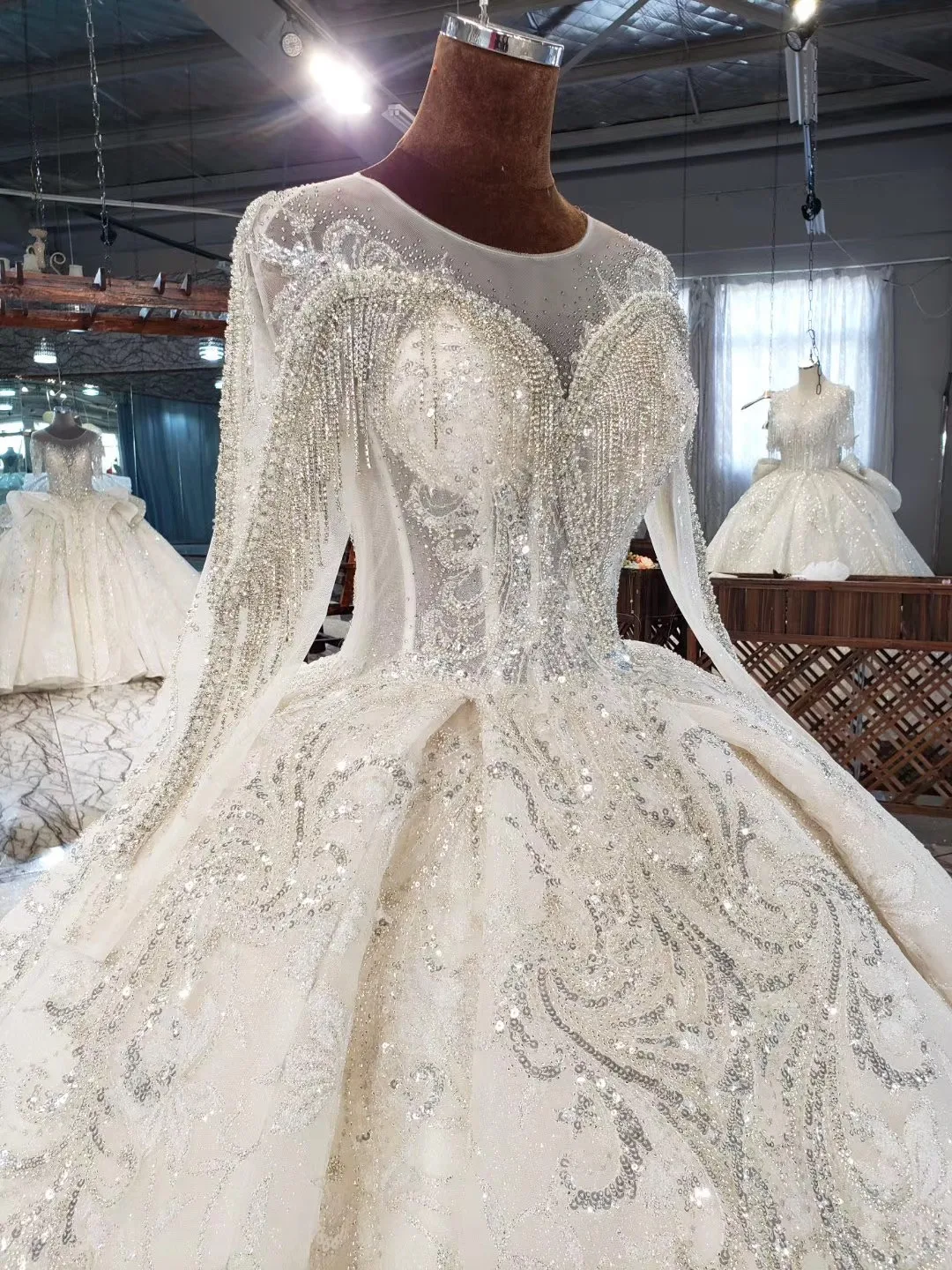 Luxury Sheer Tulle Wedding Dress Sexy Tessals Full Pearl Beaded Bridal Ball Gown 2021 Custom Made Vestido De Noiva