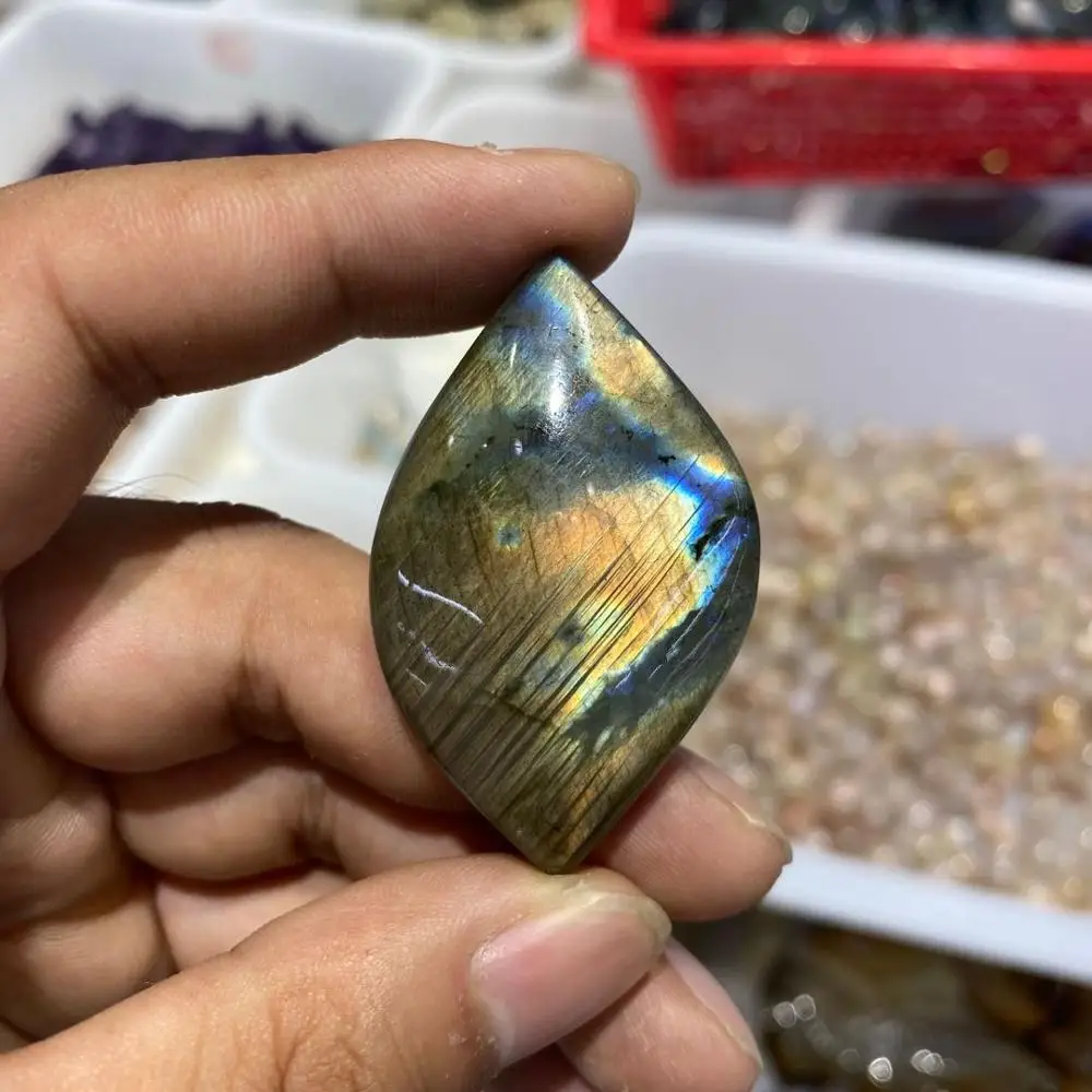 

3 шт., натуральный кристалл Лабрадорита в форме капли, исцеляющий энергетический камень для украшения дома
