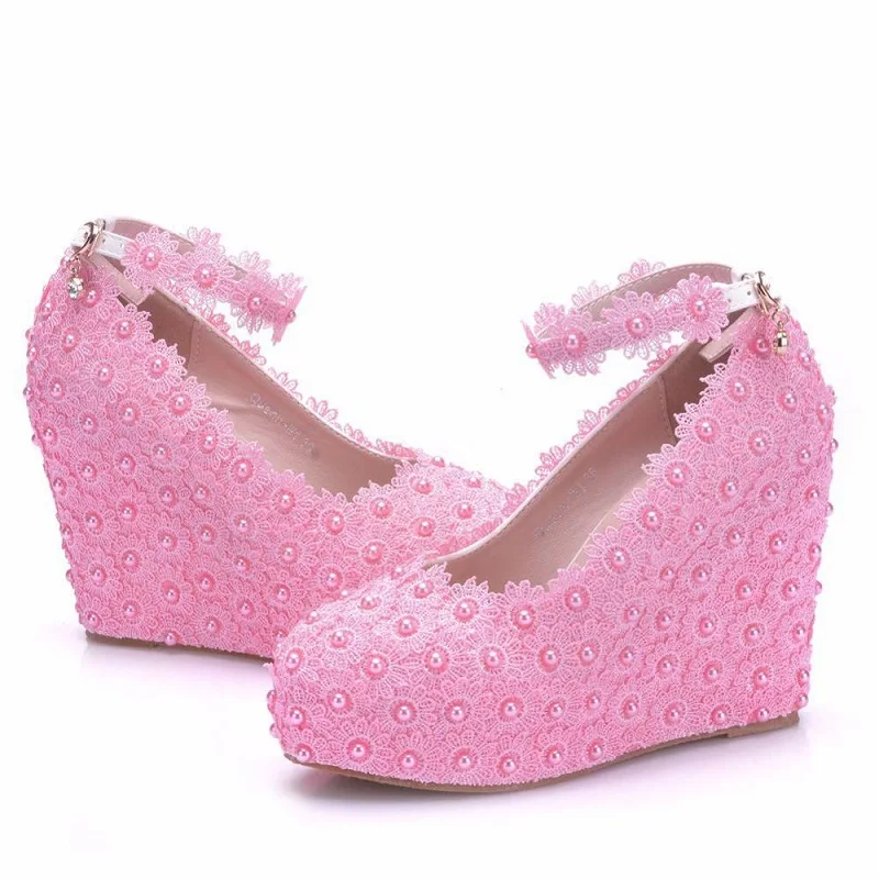 Женские свадебные туфли на шнуровке высоком каблуке с неглубоким носком и